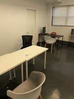 1093851