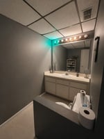 3872325