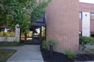 5674936