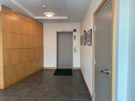 5694728