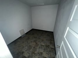 2884932