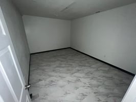 2884933