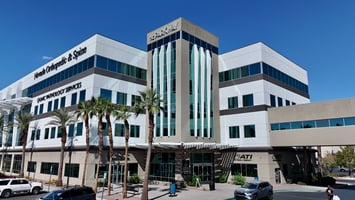 9423851