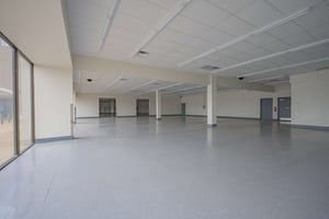 10658762
