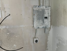 1367276