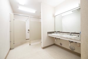 6490108
