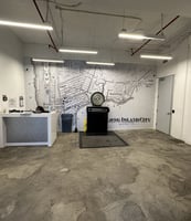 13696517