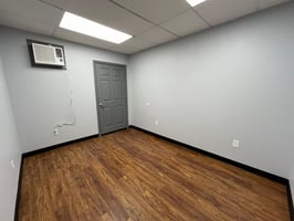 3871628
