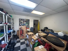 3307886