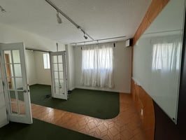 8702546
