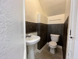 8161370