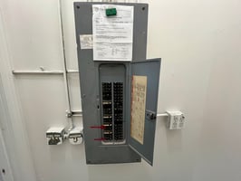 9546767