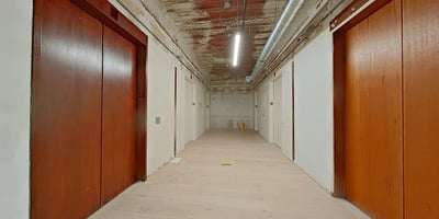 3306025