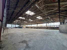 2573641
