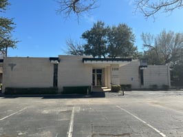 8908132