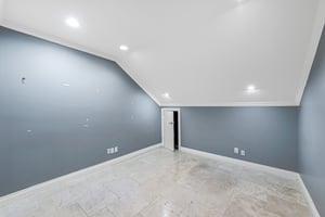 9008083