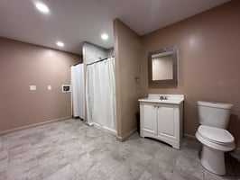 9233644