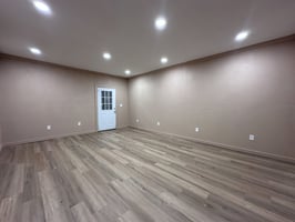 9233647
