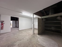 9233640