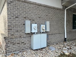 9252305