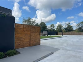 9389739