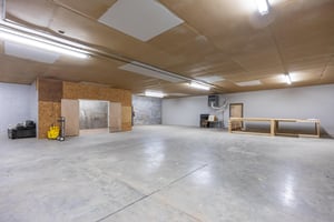2299587