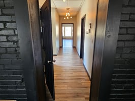 9395544