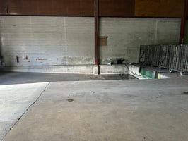 9498823