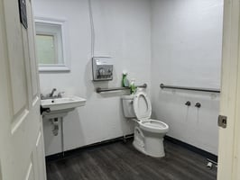 9576853