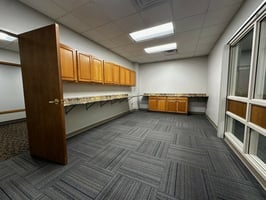 3028370