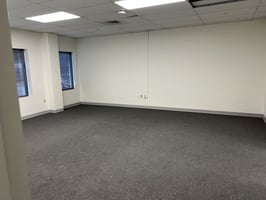 9760175