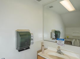 9764546