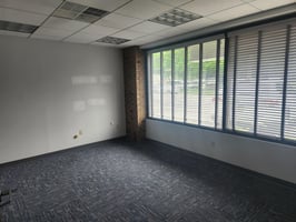 10526332