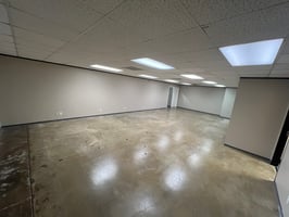 10330744