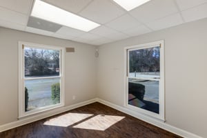 2528702