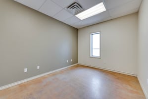 10433136