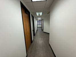 2567486