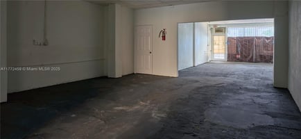 10255992