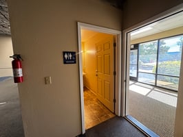 3850889