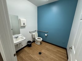 10564972