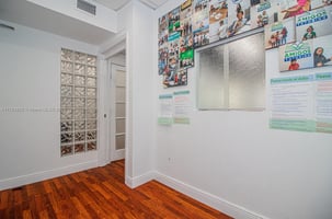 10373403