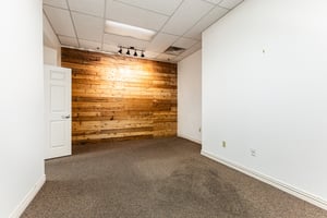 10432943