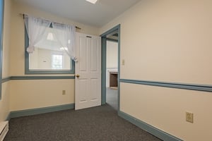 10437244