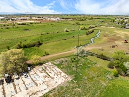 10439719
