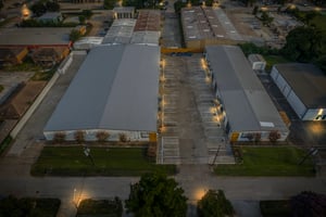 10457850