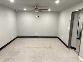 10537249