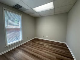 10557861