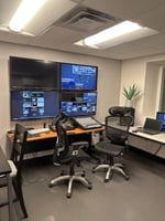 10564624