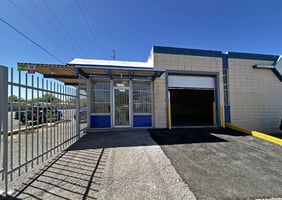 10595076
