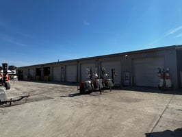 10596833